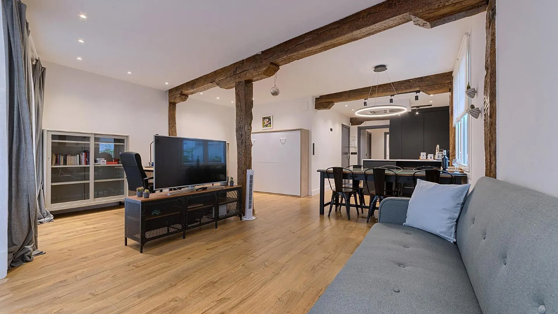 Moderno Y Lujoso En El Historico Casco Viejo Apartment Bilbao
